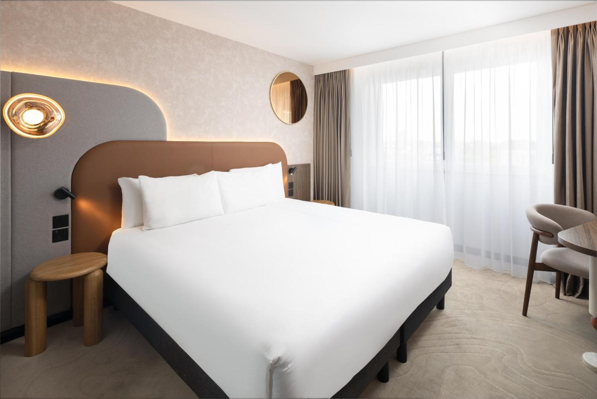 Mercure London Earls Court Экстерьер фото