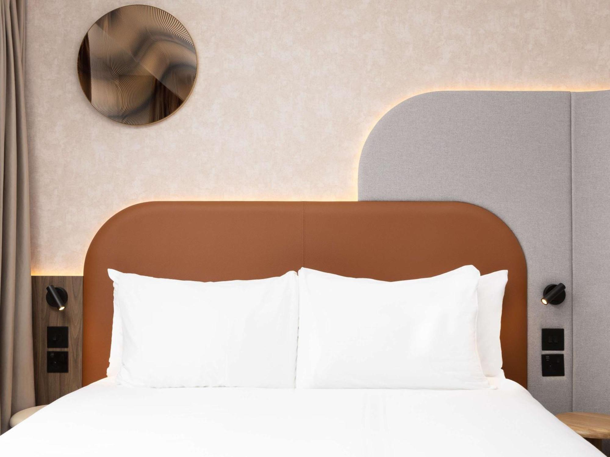 Mercure London Earls Court Экстерьер фото