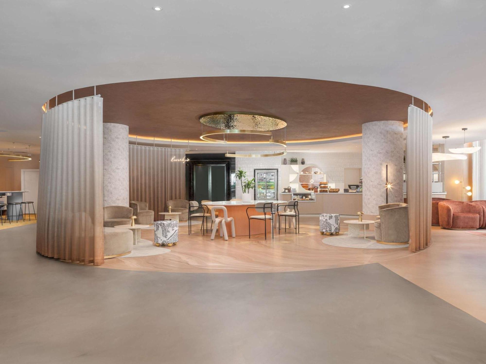 Mercure London Earls Court Экстерьер фото