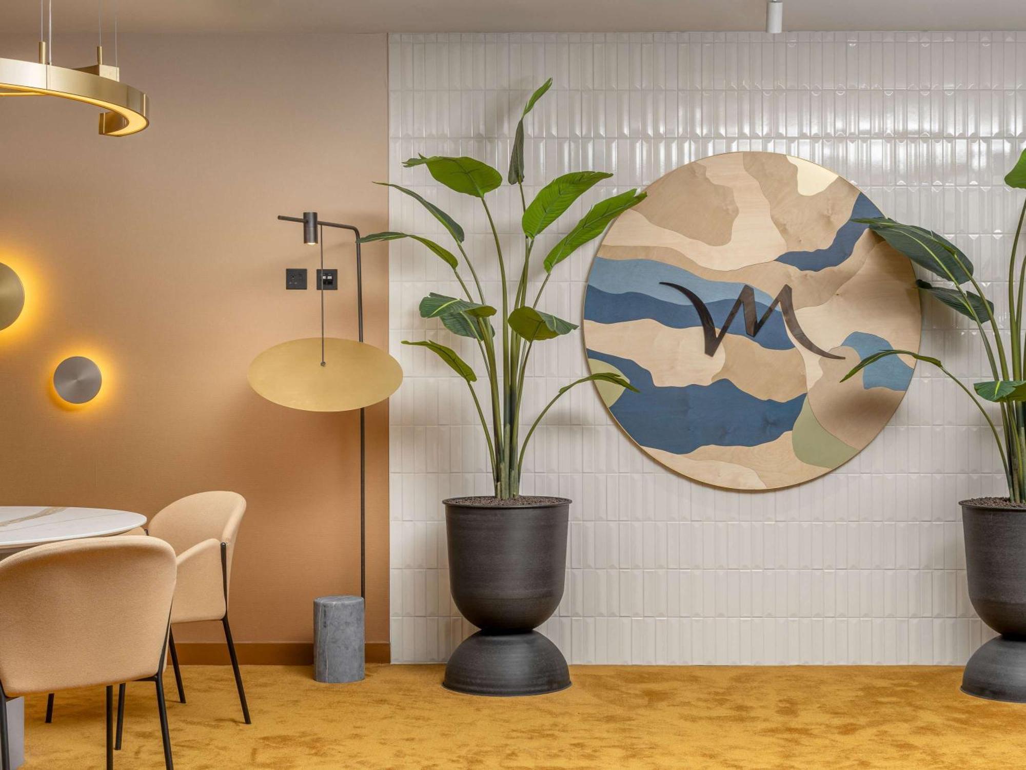 Mercure London Earls Court Экстерьер фото
