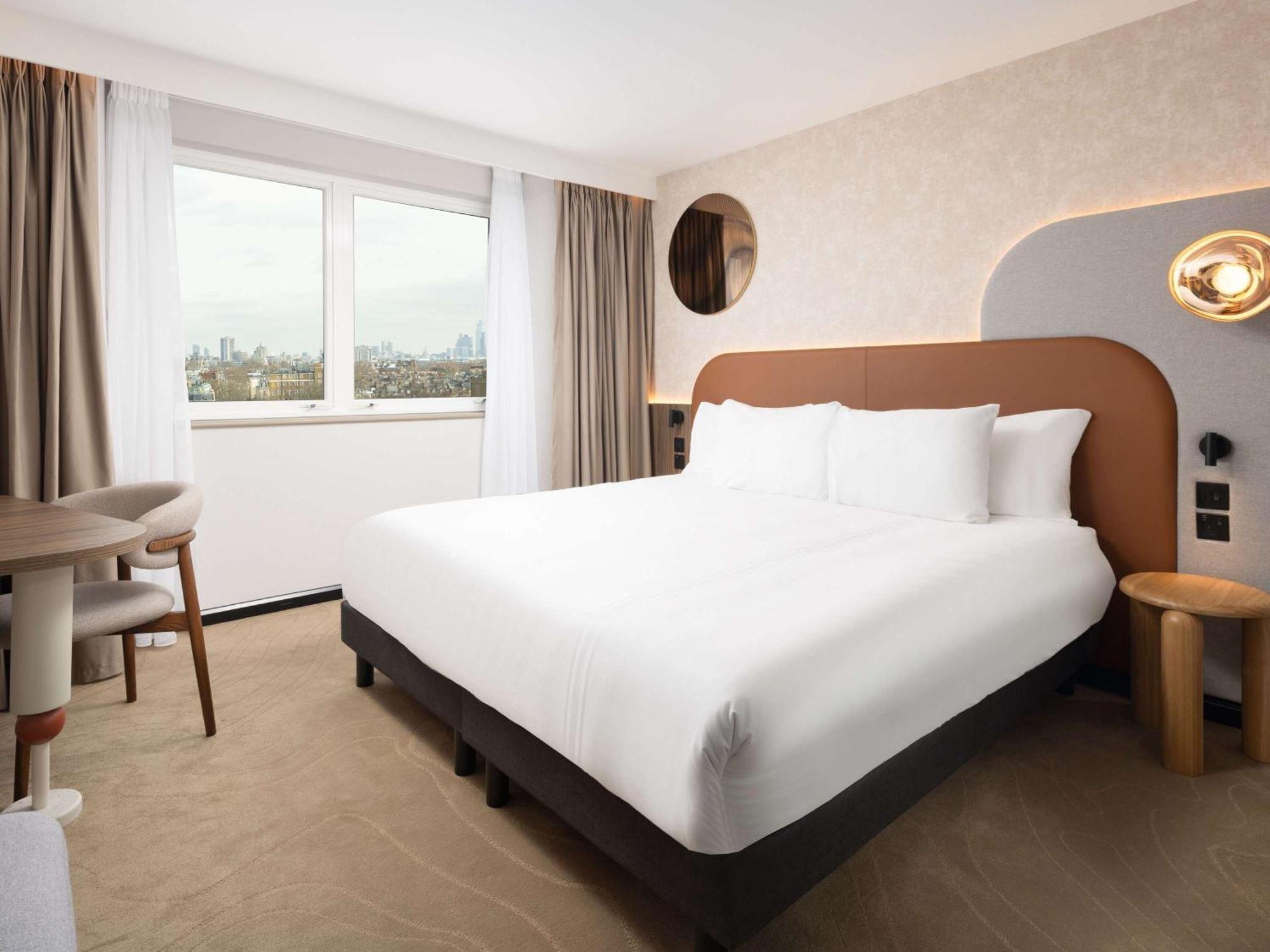 Mercure London Earls Court Экстерьер фото